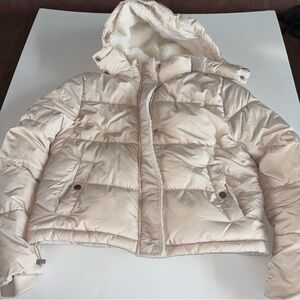 SNOBBISH COLLECTION Girls Cream Puffer Jacket with Hood Size S/CH